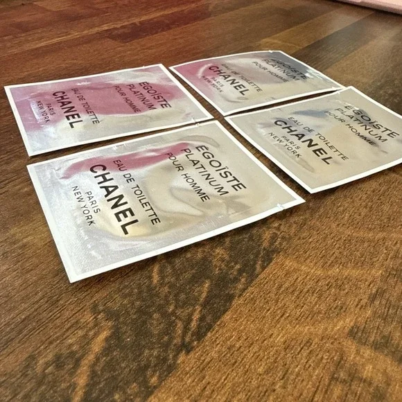 Chanel EGOISTE PLATINUM Pour Homme Eau De Toilette Women Towelette/Wipe RARE - Picture 2 of 3